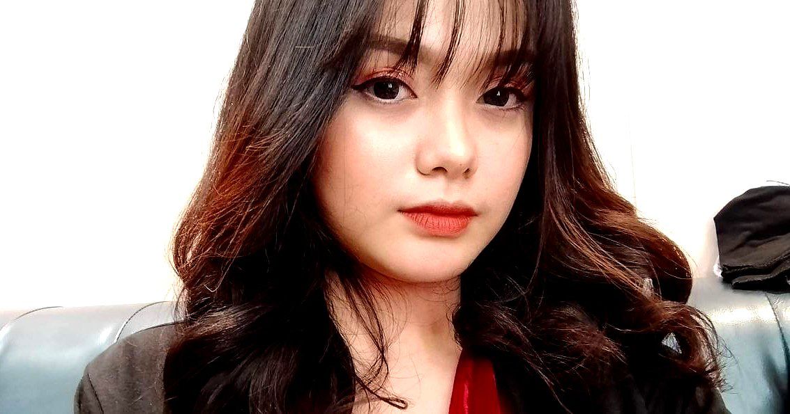 Chồng vất vả tăng ca, vợ lén lút "đi ngoài" với thầy giáo cũ